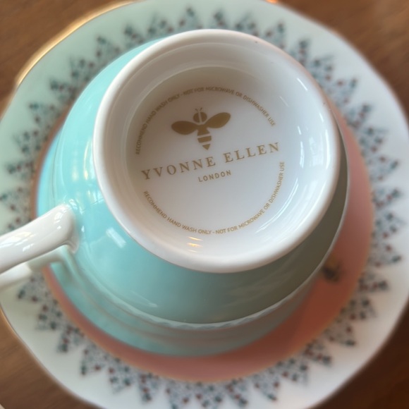 Yvonne Ellen Teacups only Rose available - Picture 9 of 10